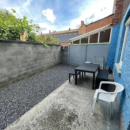 Agreable Maison Derriere De La Gare De *